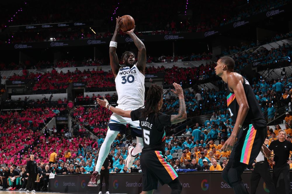 帕乌加索尔篮球生涯传奇从欧洲之星到NBA冠军核心的辉煌历程